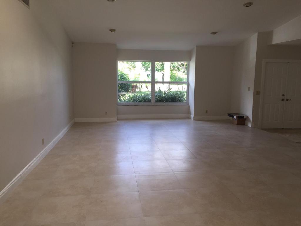 THORNHILL ESTATES - Residential Lease