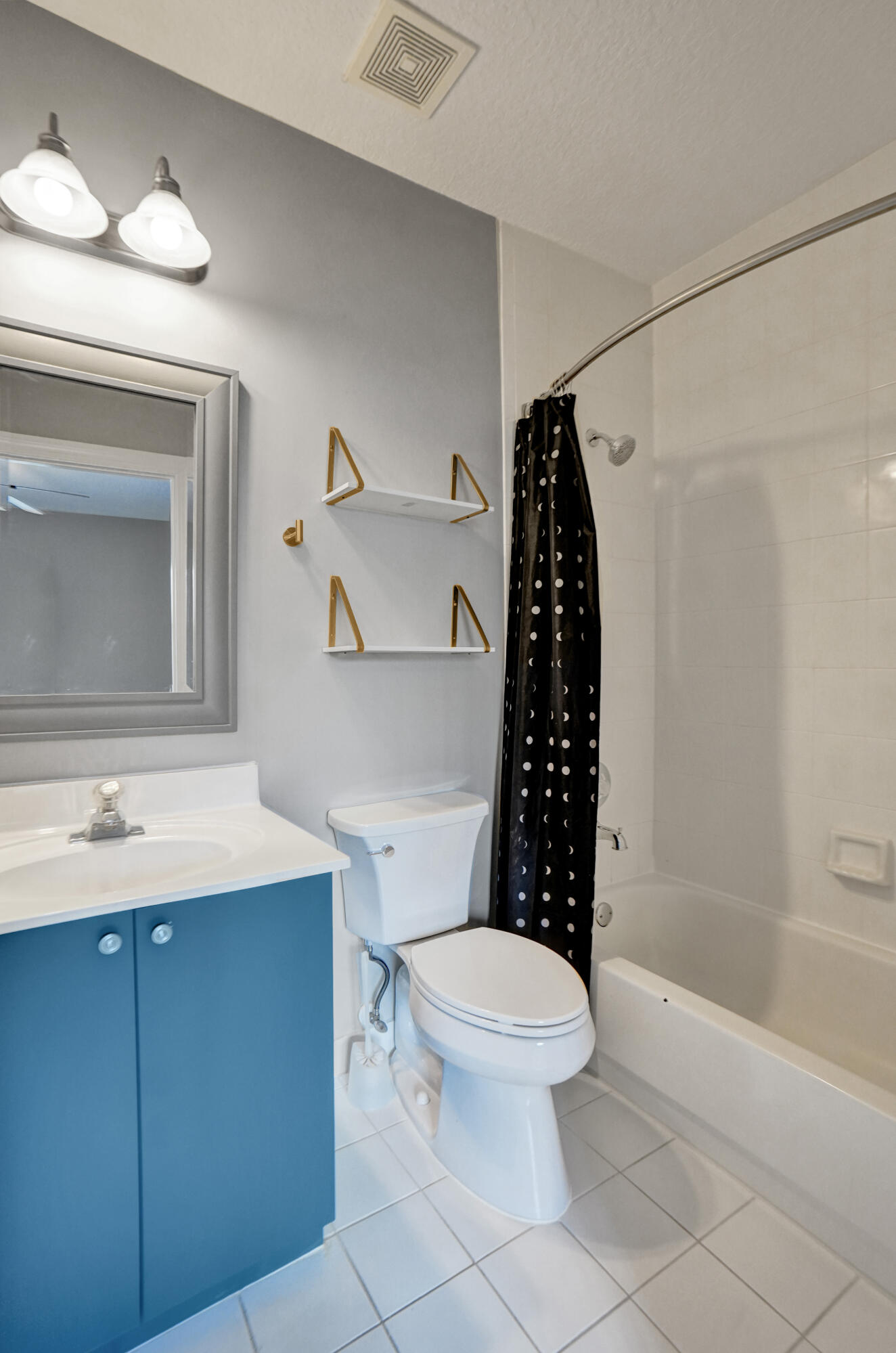 WAVERLY PLACE - Residential