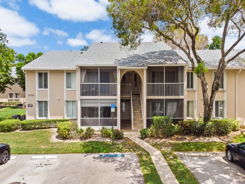 Tiny photo for 13750 Oneida Drive #E1, Delray Beach, FL 33446 (MLS # B26019675)