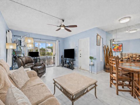 Tiny photo for 13750 Oneida Drive #E1, Delray Beach, FL 33446 (MLS # B26019675)