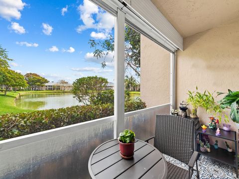Tiny photo for 13750 Oneida Drive #E1, Delray Beach, FL 33446 (MLS # B26019675)