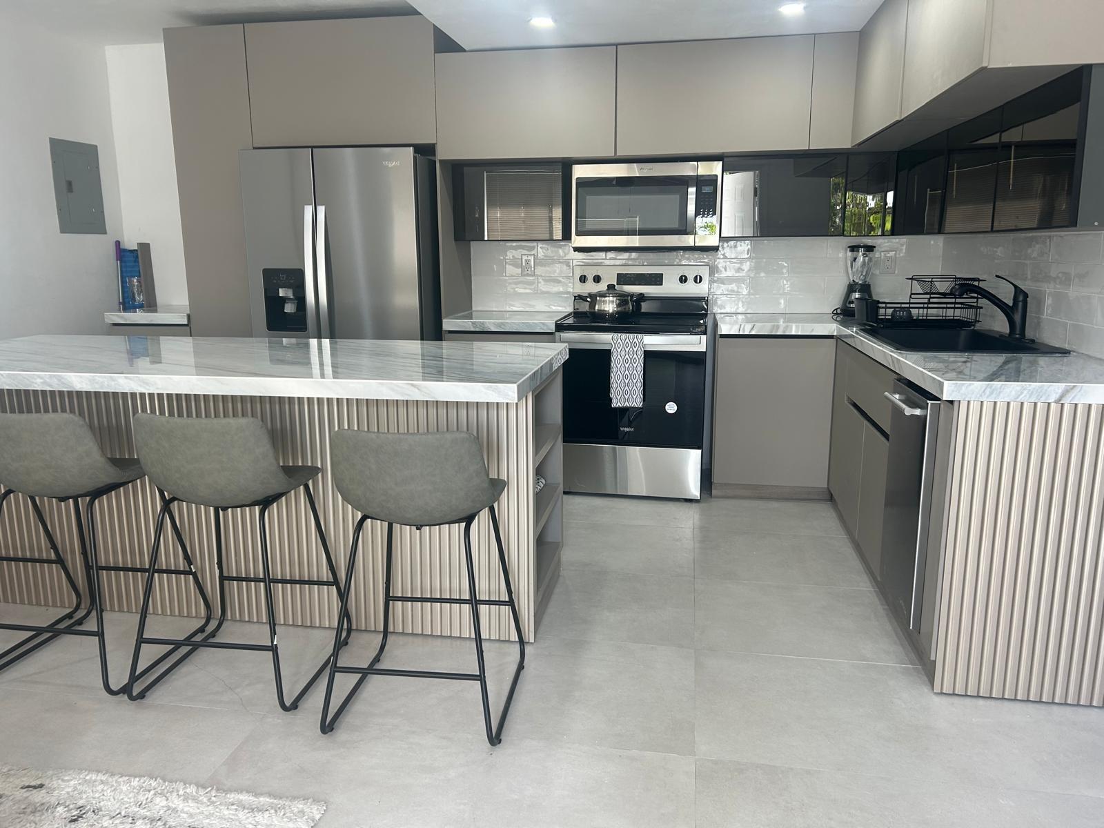 Lauderdale 2-9 D - Residential Lease