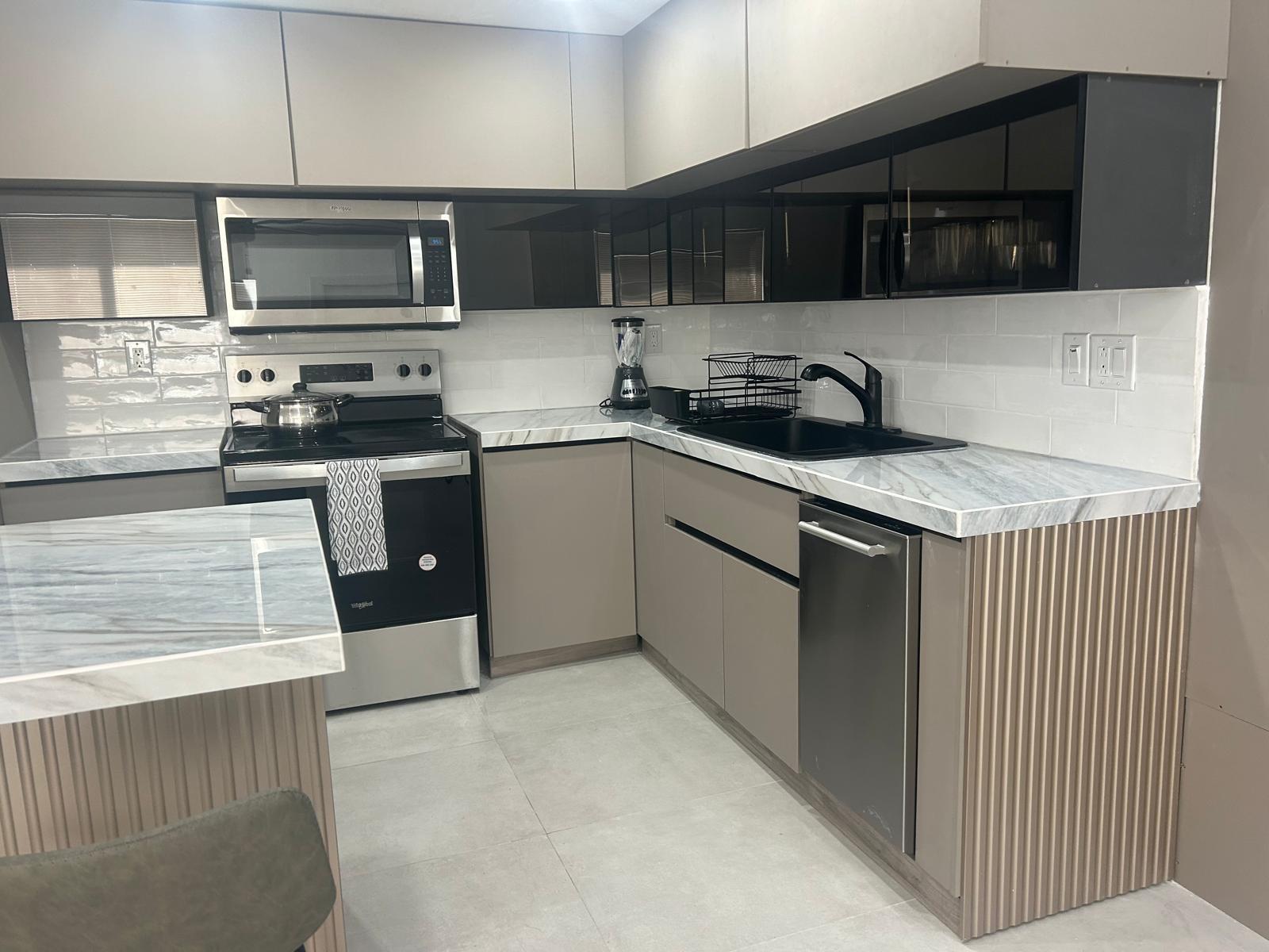 Lauderdale 2-9 D - Residential Lease