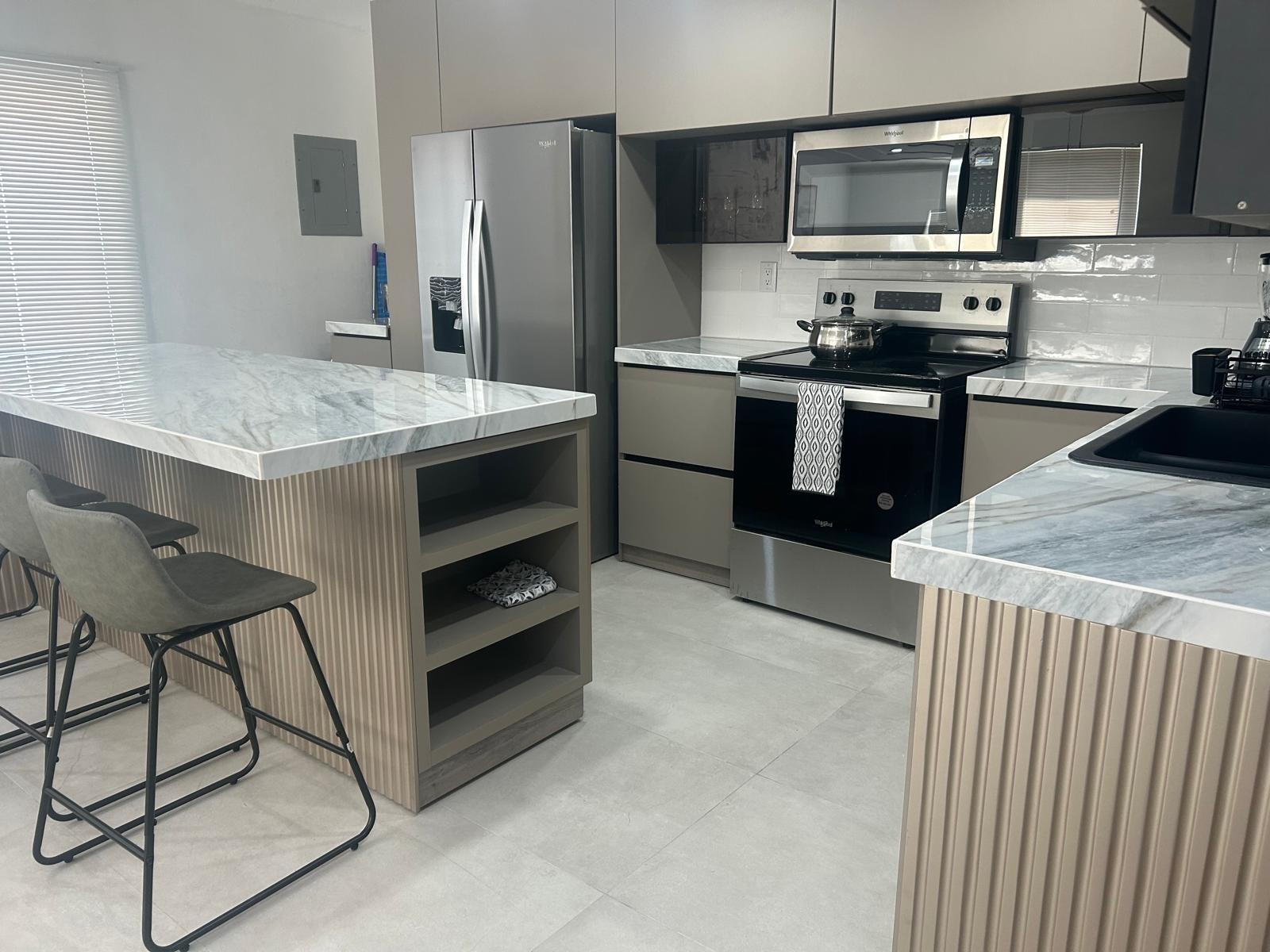 Lauderdale 2-9 D - Residential Lease