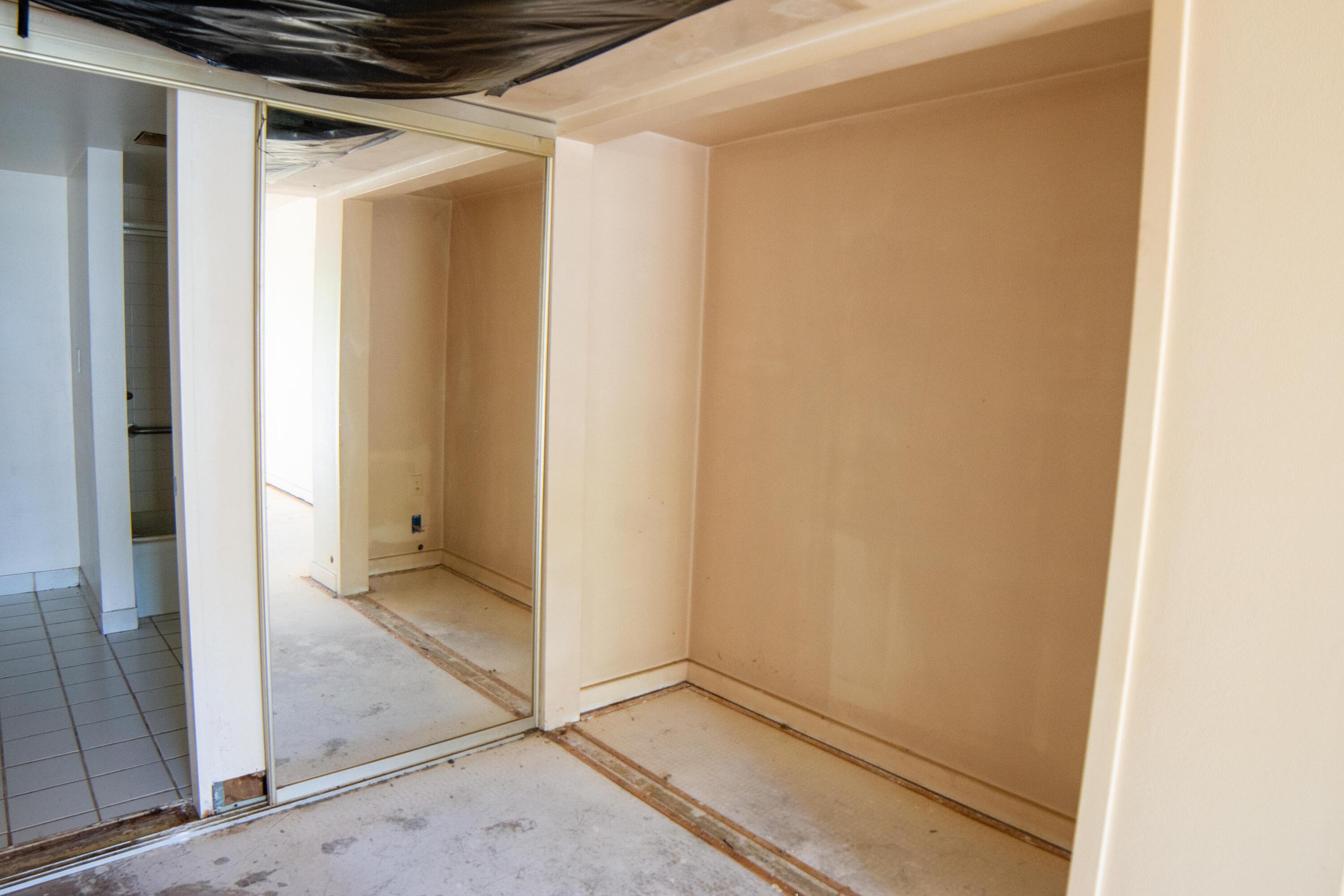 CRICKET CLUBHOUSE CONDO - Residential