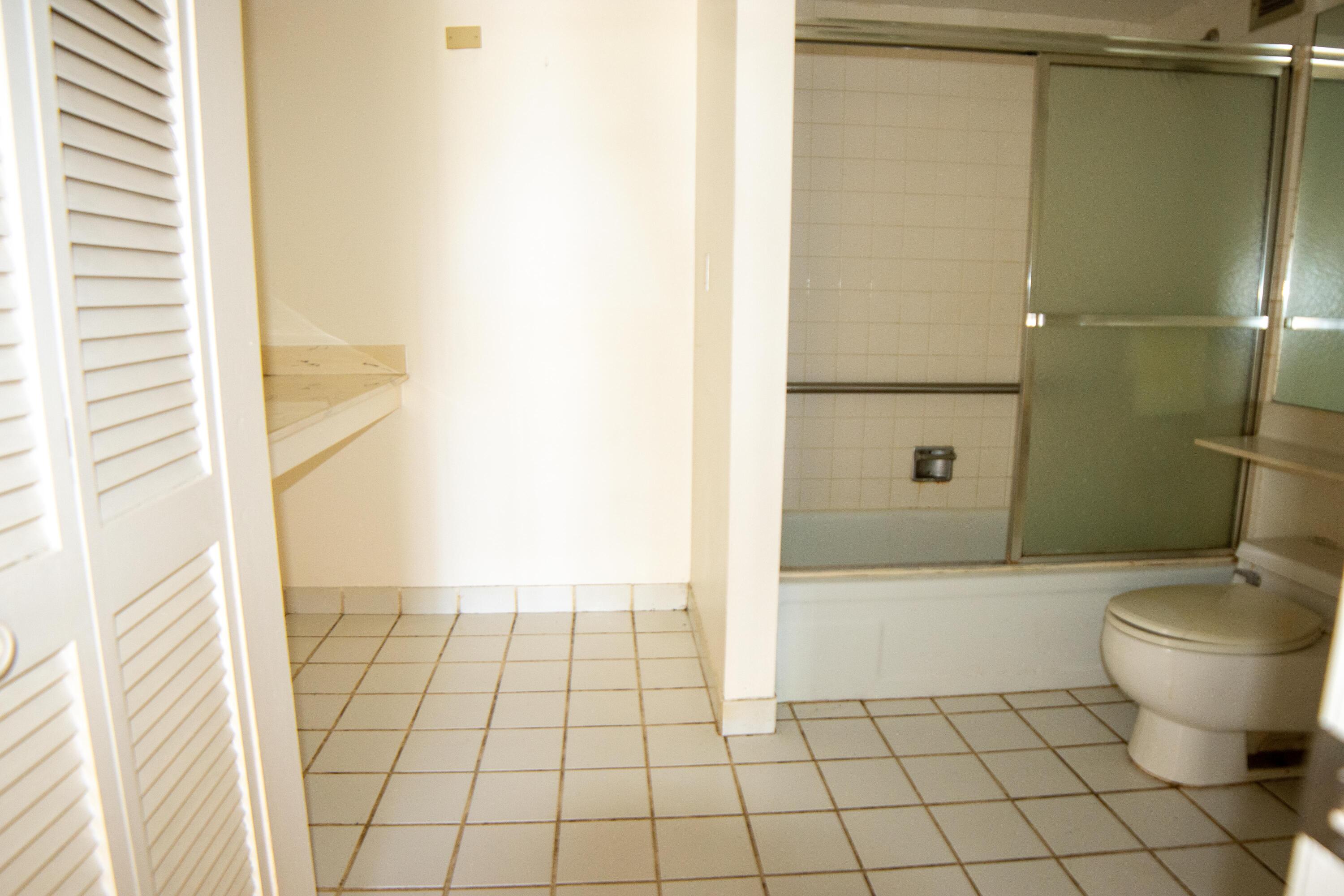 CRICKET CLUBHOUSE CONDO - Residential