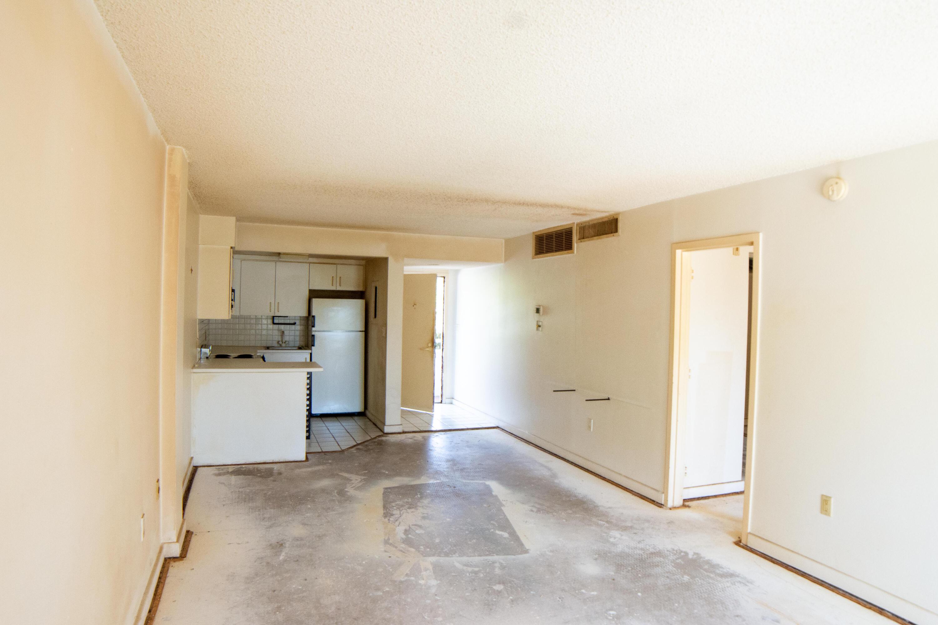 CRICKET CLUBHOUSE CONDO - Residential