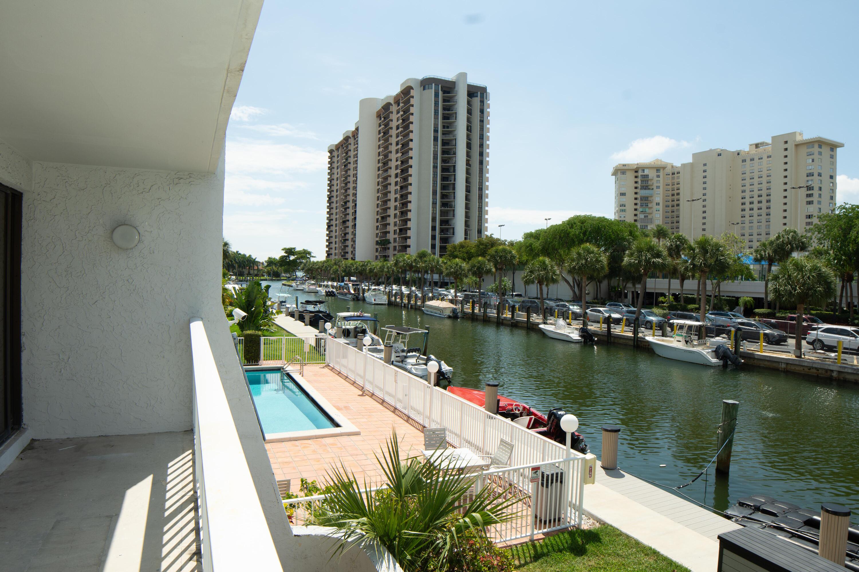 CRICKET CLUBHOUSE CONDO - Residential