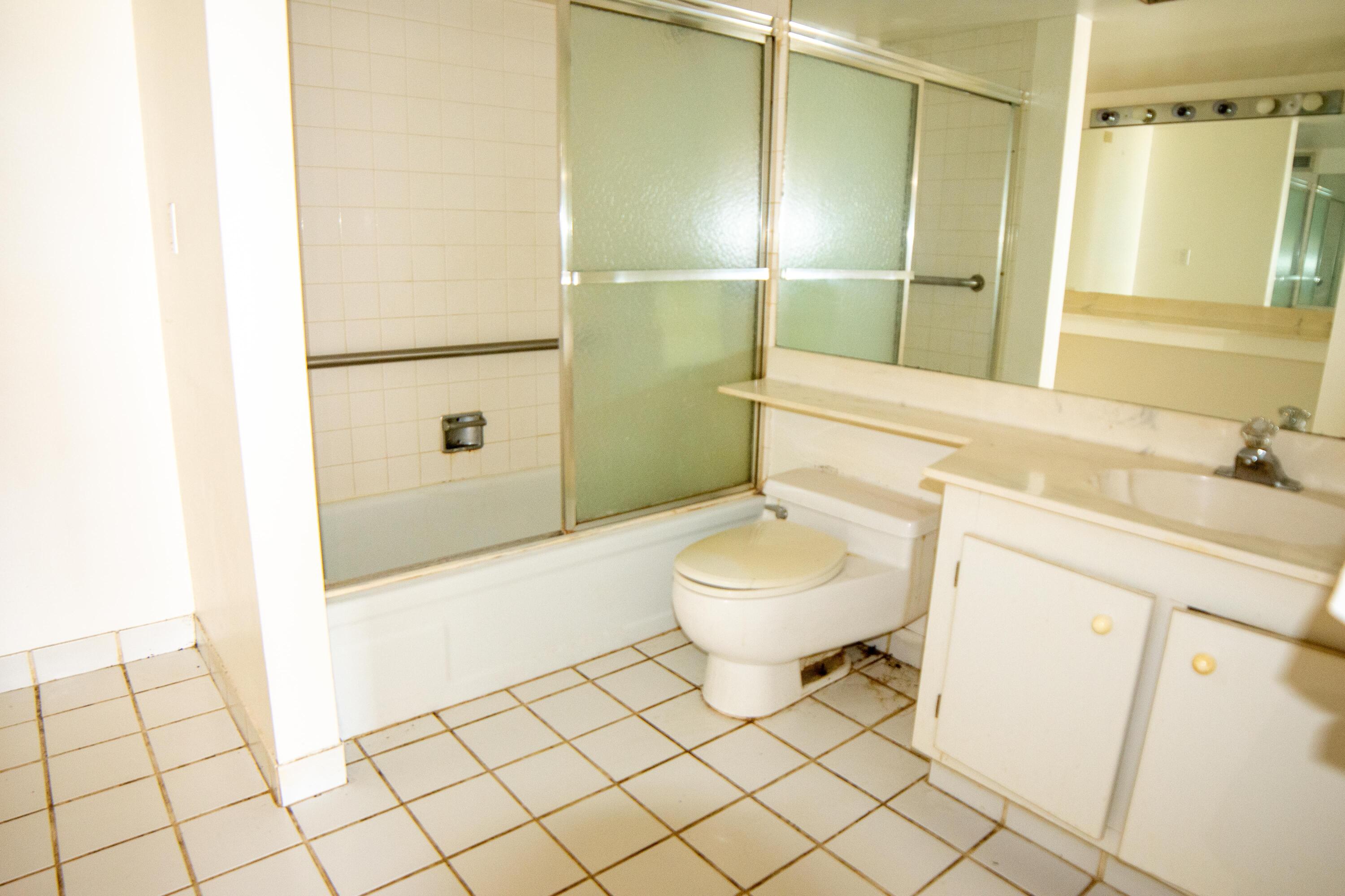CRICKET CLUBHOUSE CONDO - Residential