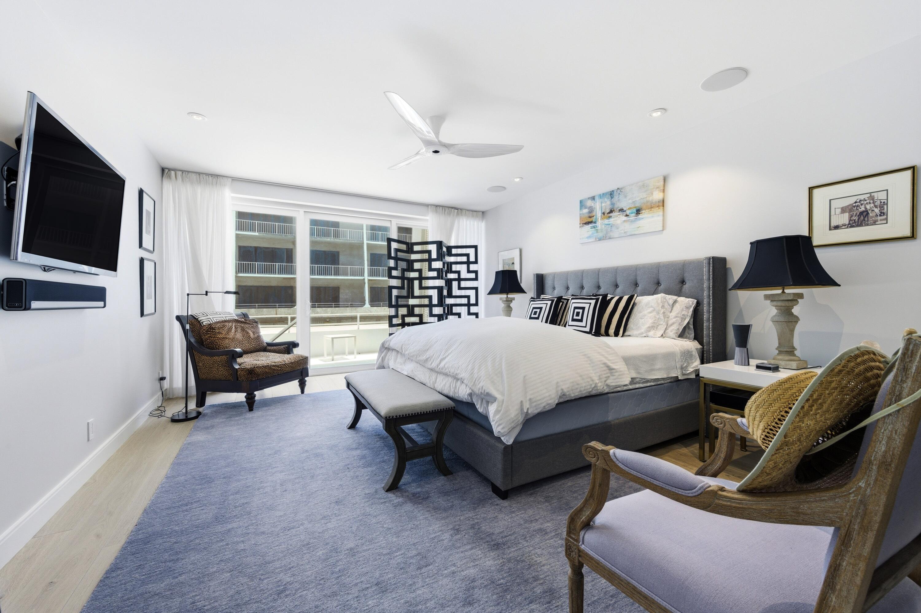 REEF CONDO - Residential