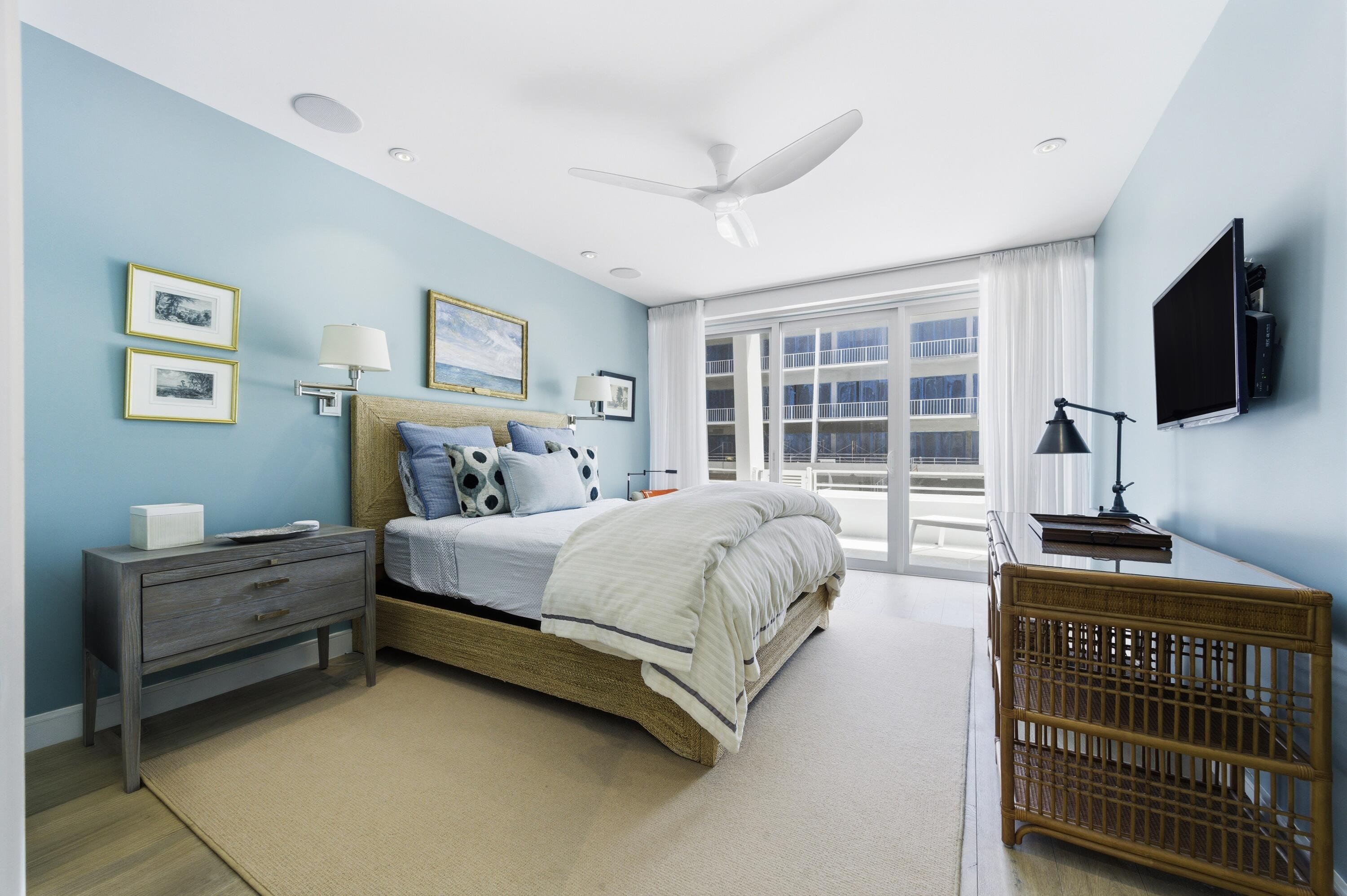 REEF CONDO - Residential