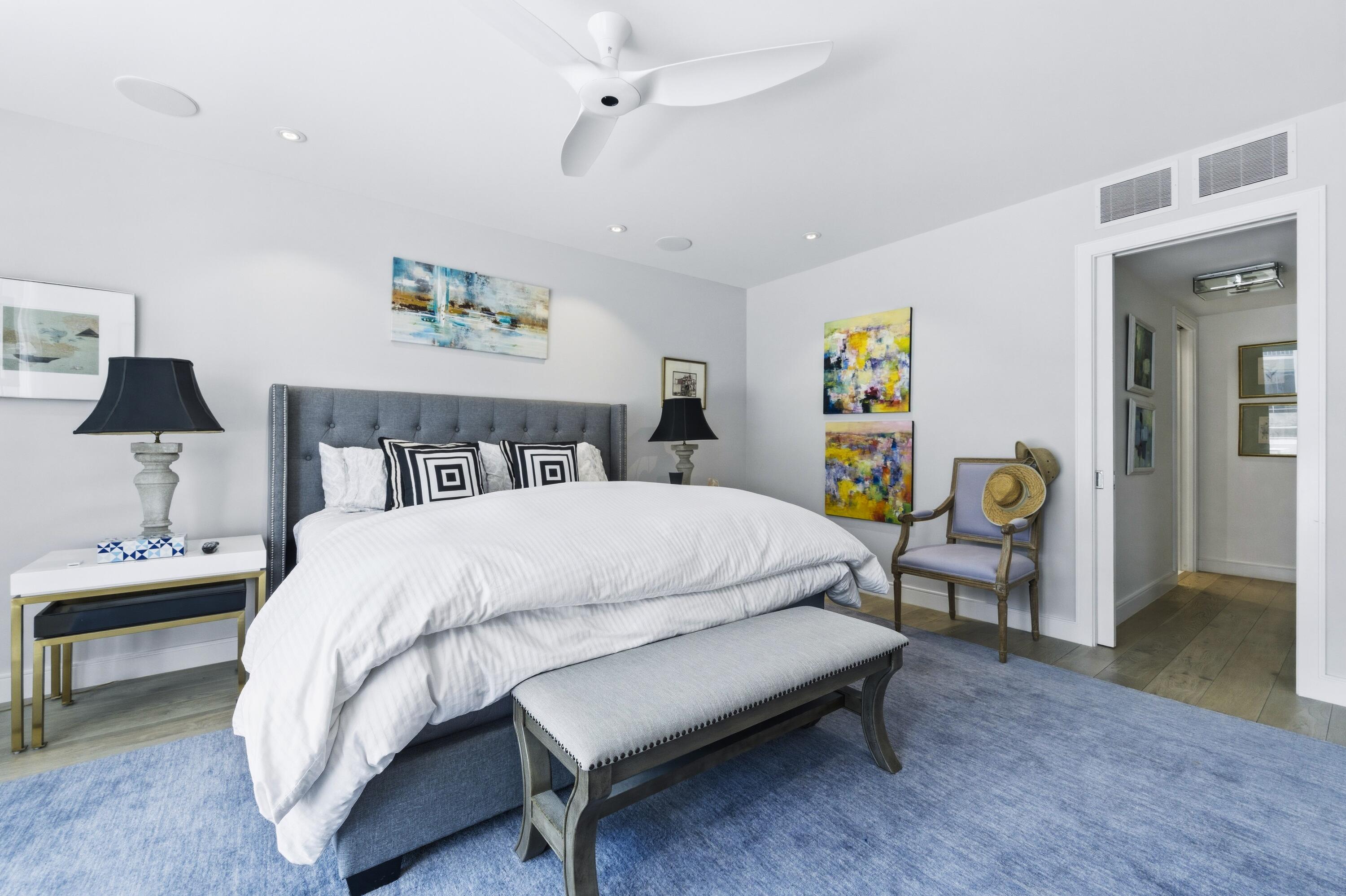 REEF CONDO - Residential