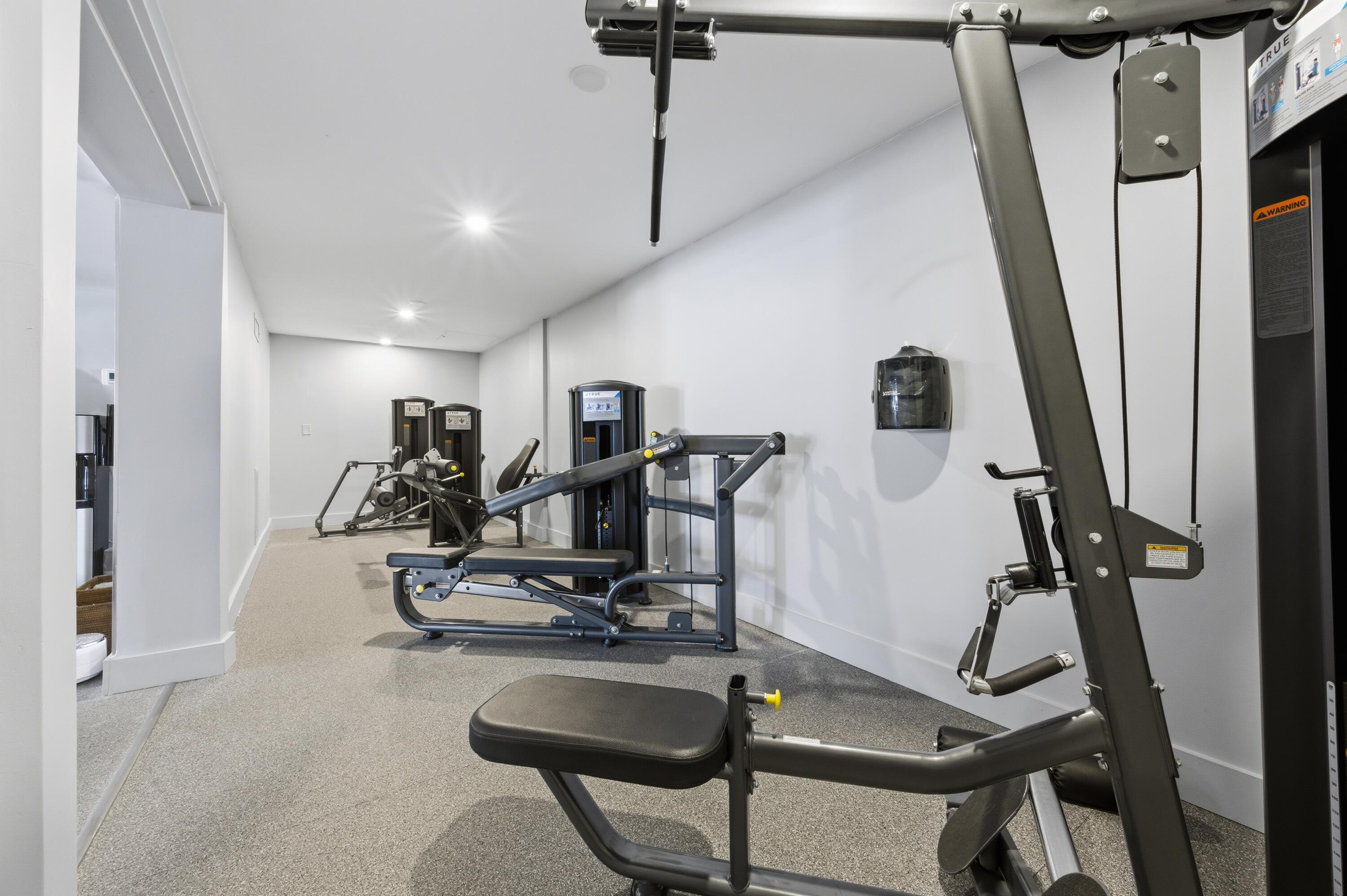 REEF CONDO - Residential