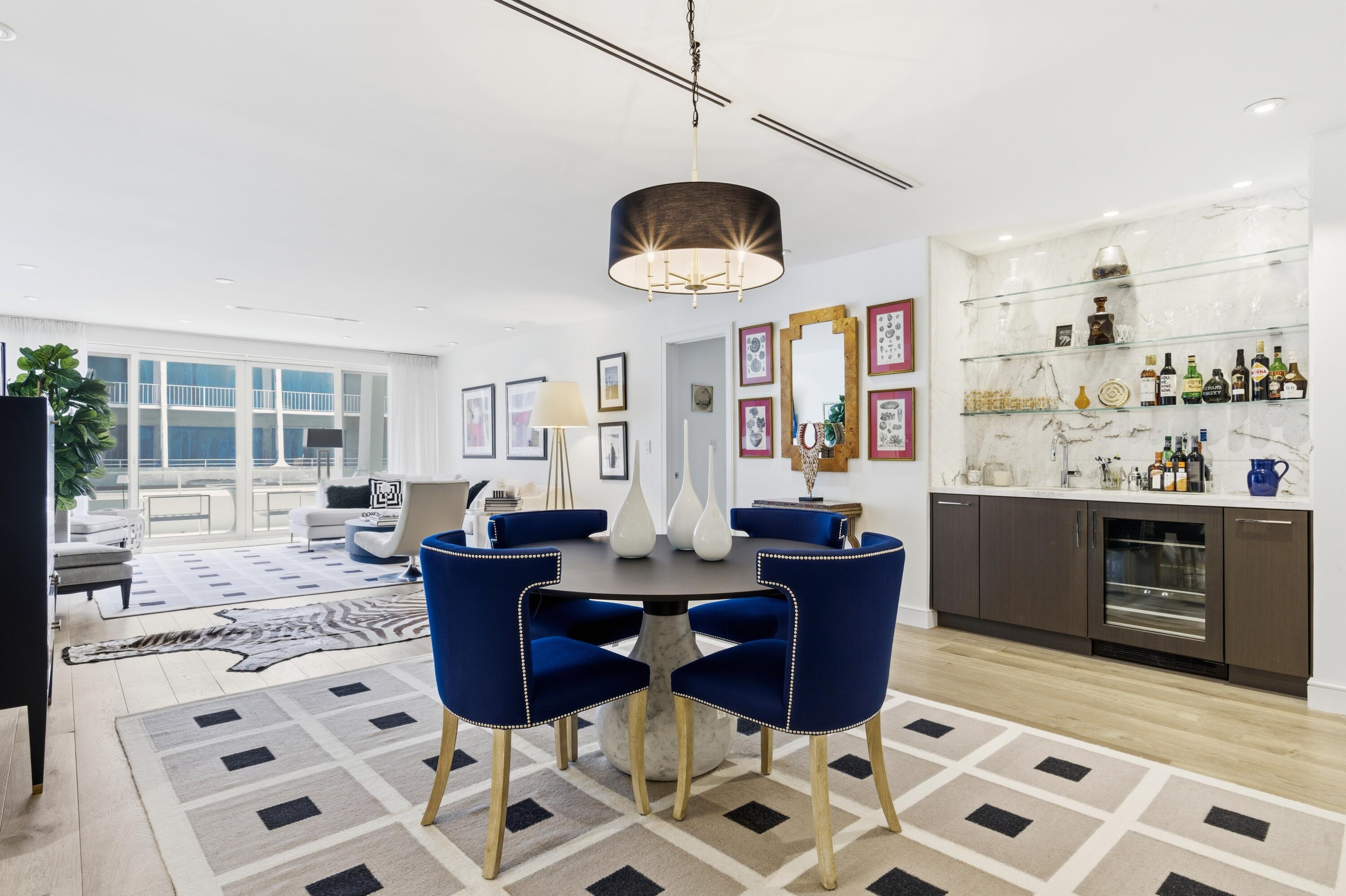 REEF CONDO - Residential