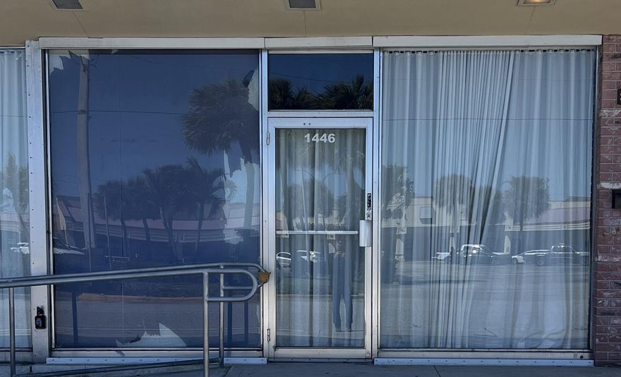 Prime Retail Space for Lease | 1446 10th St, Lake Park, FL

Spacious 1,400 SQ FT Retail Suite in the Heart of Lake Park

Position your business in a high-visibility corridor within the evolving Lake Park district. This 1,400-square-foot storefront offers an excellent opportunity for retail, professional services, or a boutique showroom looking for a central location with easy access to Northlake Blvd and Old Dixie Highway.

Property Highlights

• Space Available: 1,400 SQ FT

• Type: Street-Level Retail

• Location: Situated on 10th St, a high-traffic artery near the upcoming Residences at 10th & Park development.

• Accessibility: Excellent frontage with a dedicated entrance and ramp access.

• Signage: Prominent building signage opportunities to capture local foot and veh