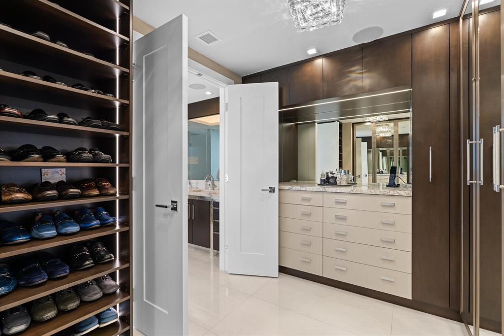 5000 NORTH OCEAN - Residential