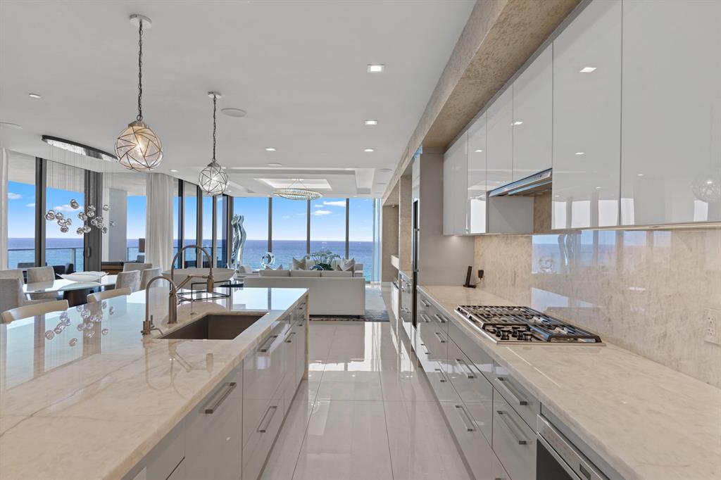 5000 NORTH OCEAN - Residential