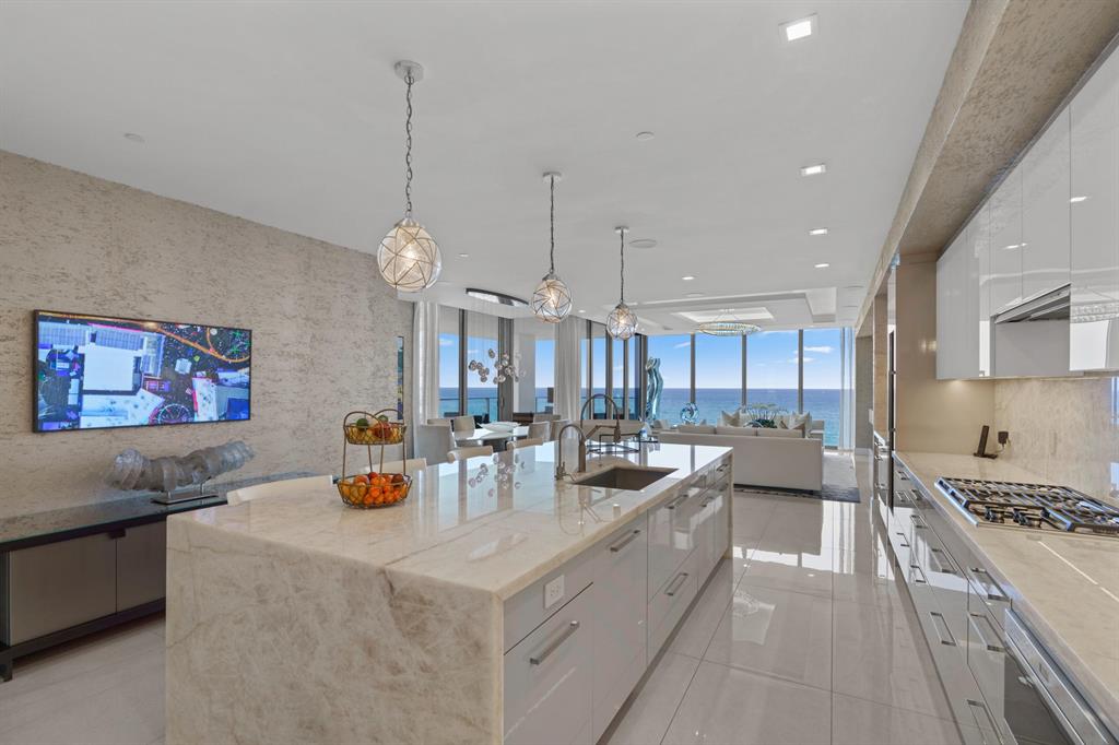 5000 NORTH OCEAN - Residential