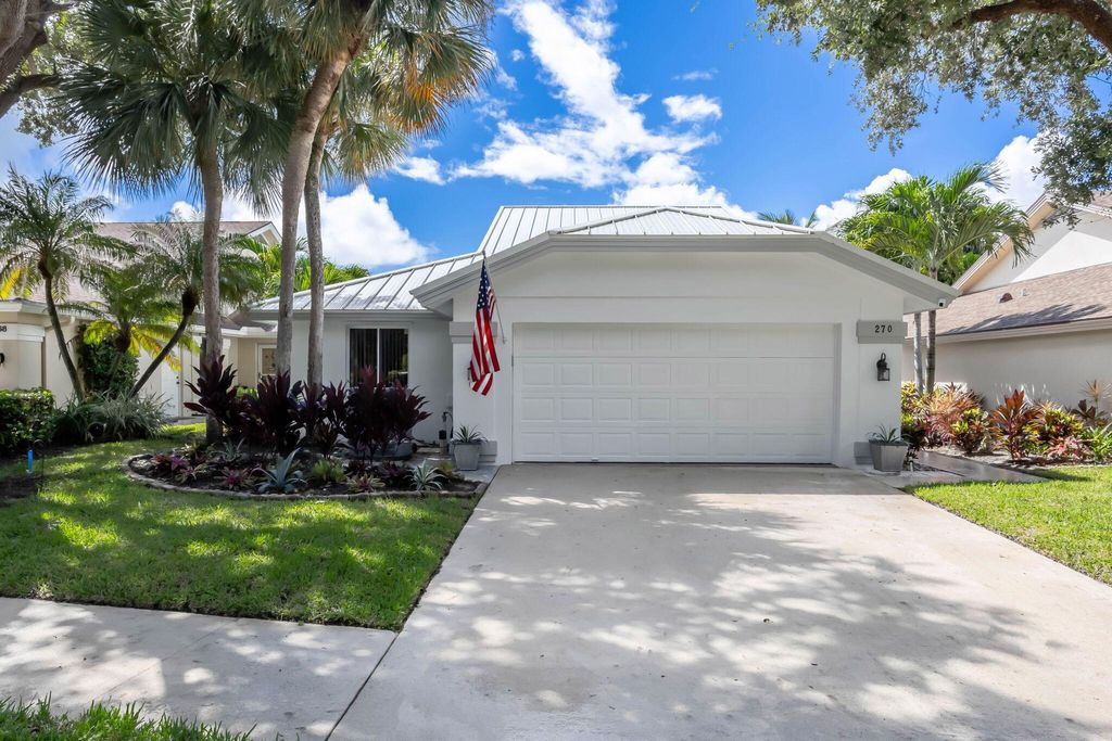 Photo of 270 E River Park Drive, Jupiter, FL 33477 (MLS # R11125752)