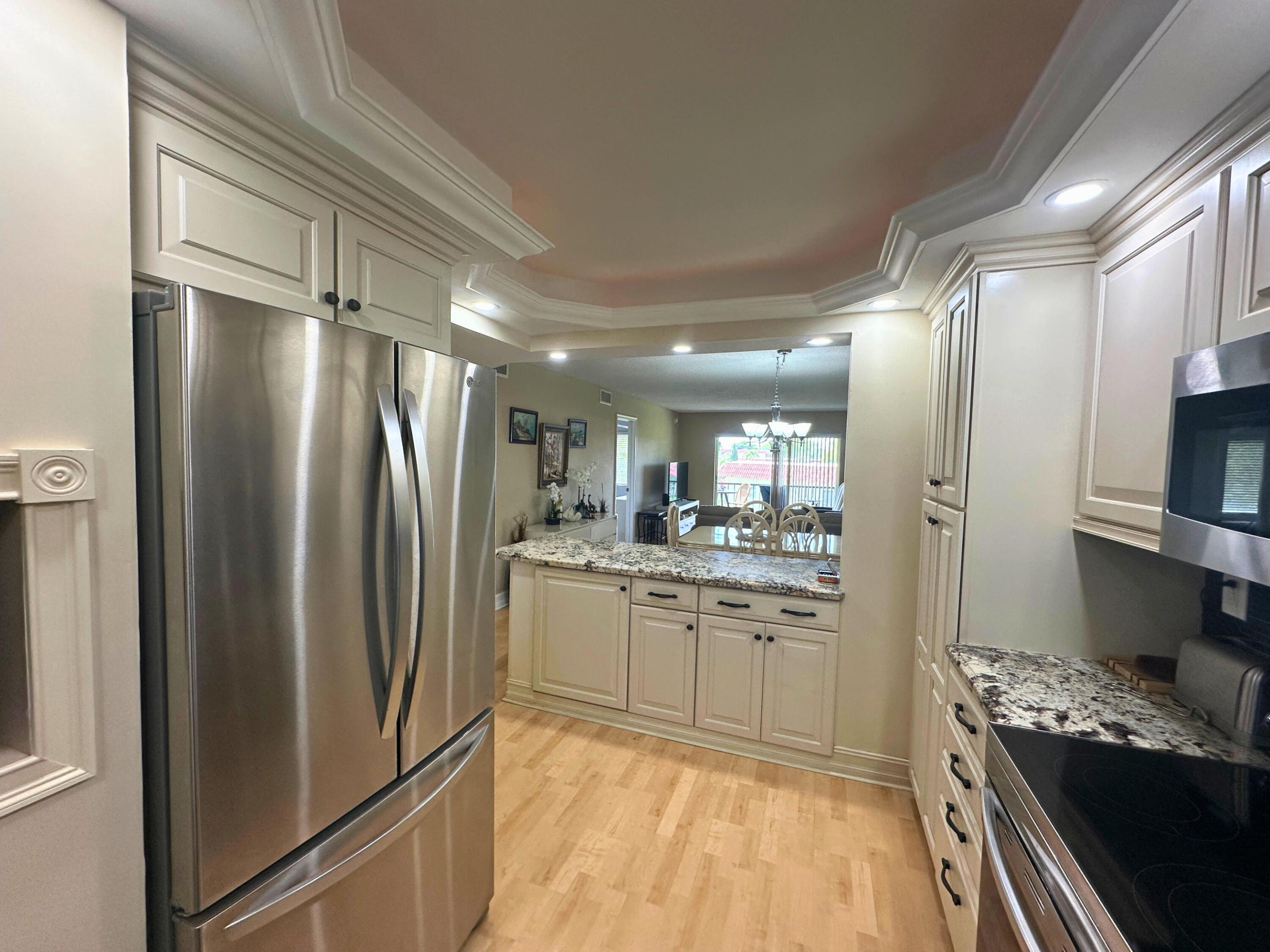 HOLLYBROOK GOLF - Residential Lease