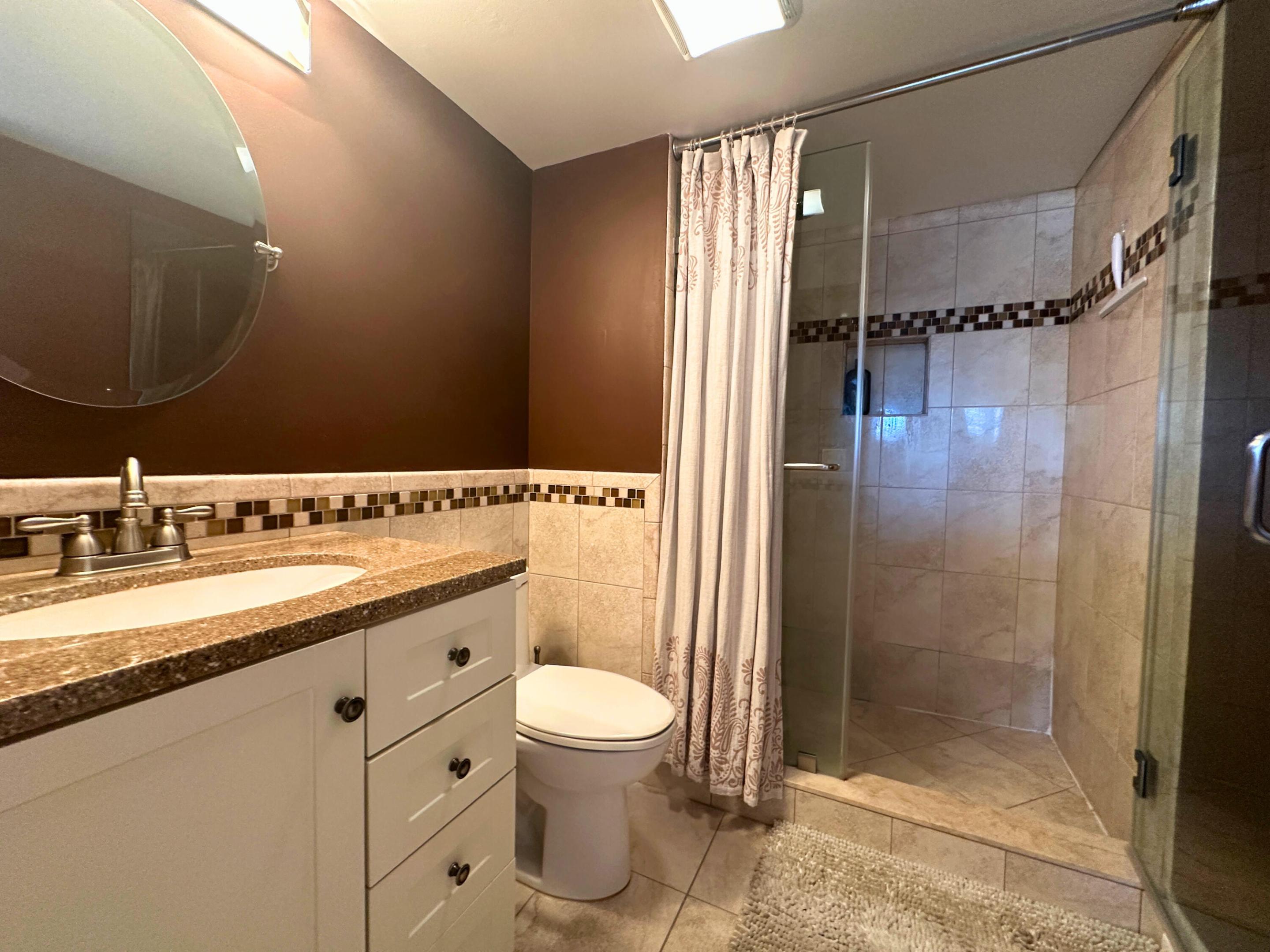 HOLLYBROOK GOLF - Residential Lease