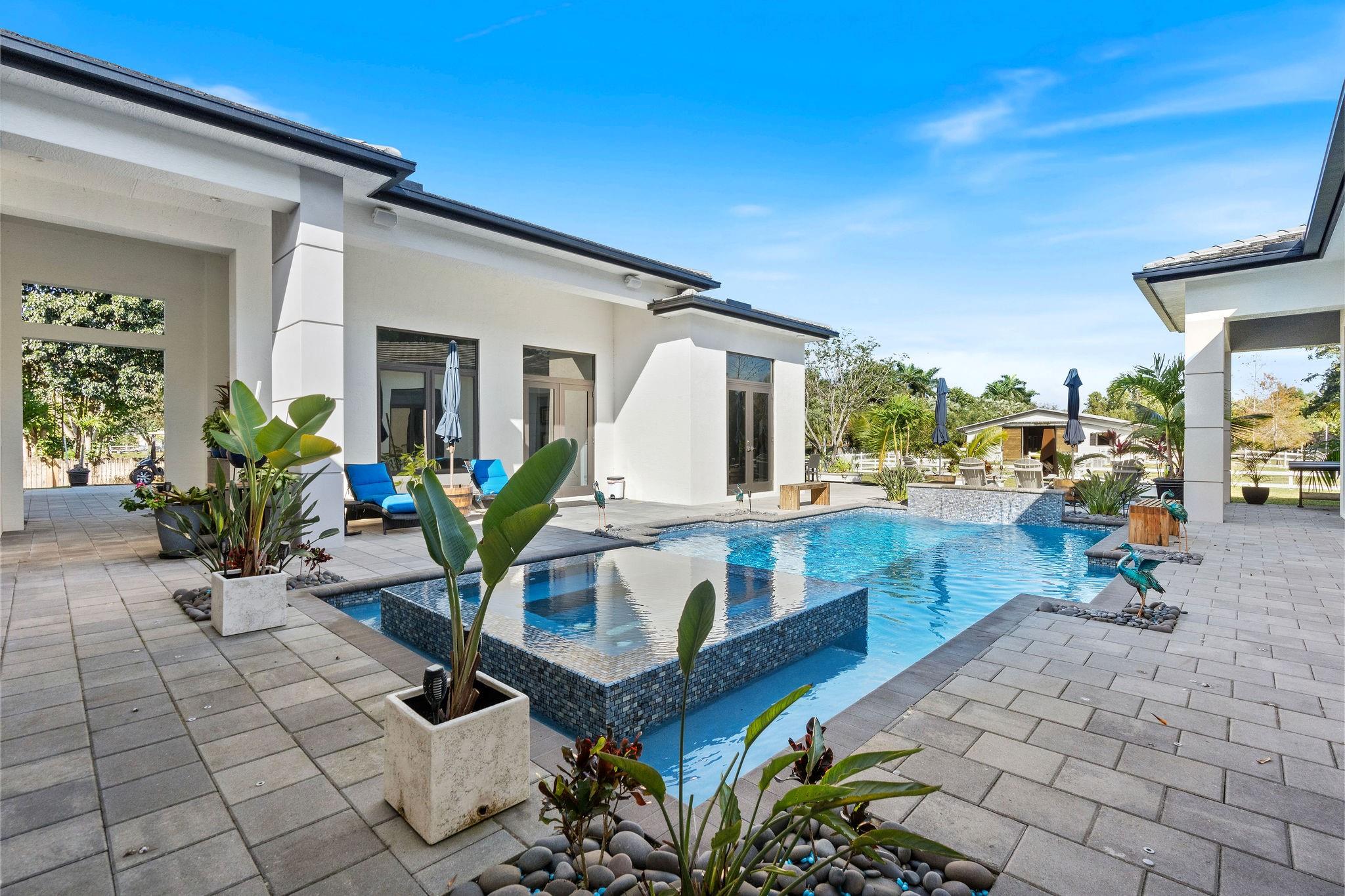 Everglades Sugar & Land C - Residential