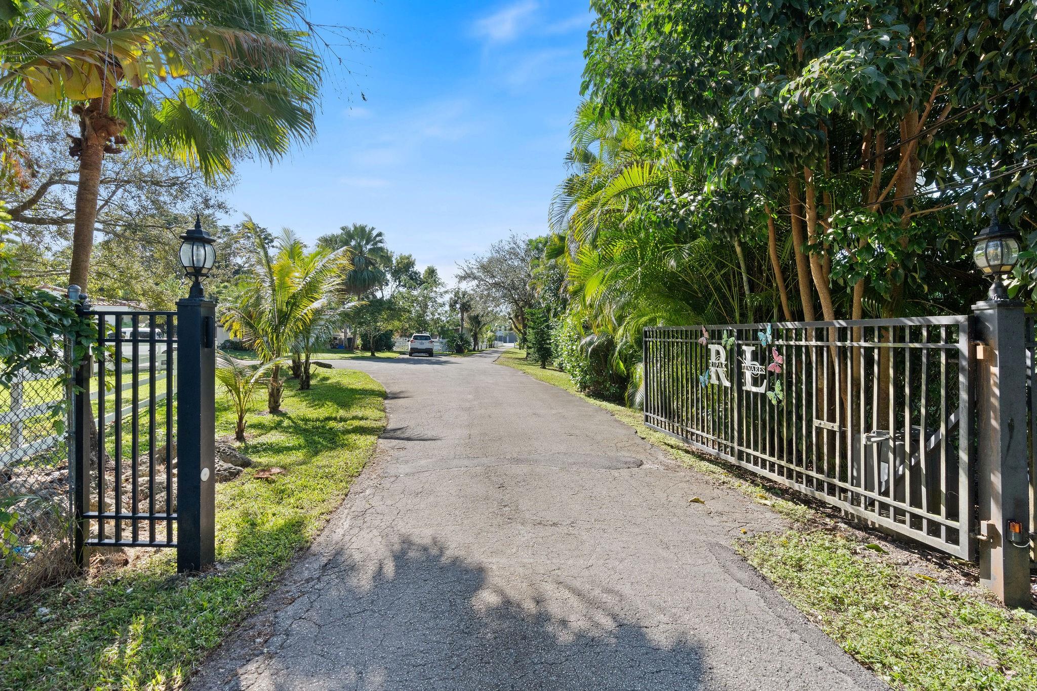 Everglades Sugar & Land C - Residential