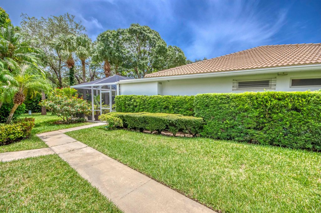 Photo of 4101 Water Oak Court, Palm Beach Gardens, FL 33410 (MLS # R11105619)