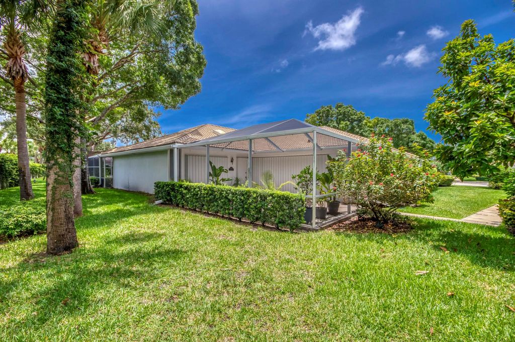 Photo of 4101 Water Oak Court, Palm Beach Gardens, FL 33410 (MLS # R11105619)