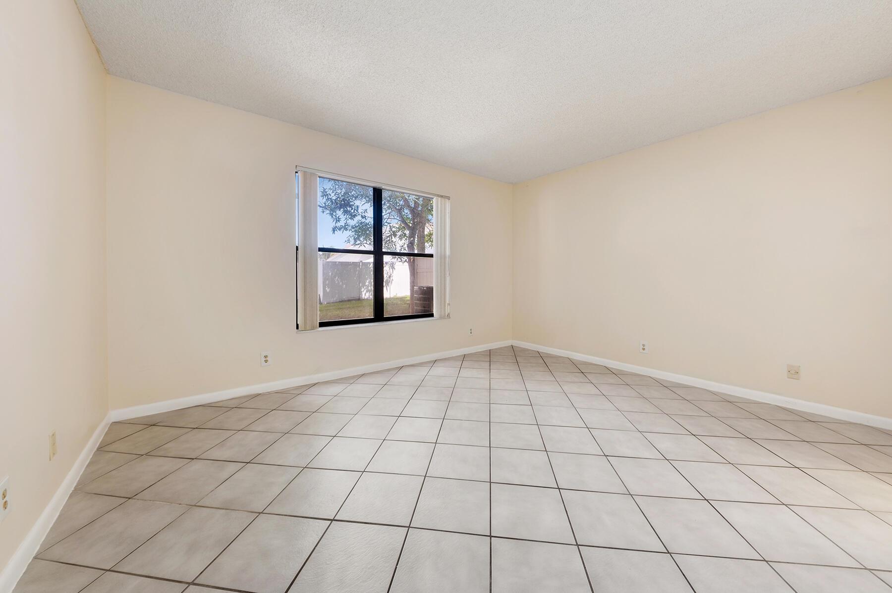 Lakes of Tara West - Residential