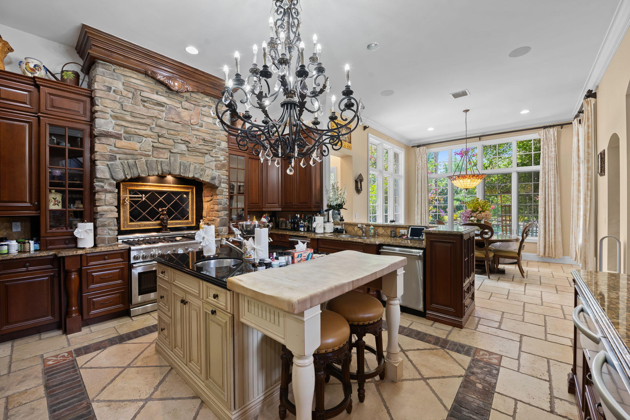 8950 NW 70th Ct, Parkland, FL, 33067, USA, 6 Bedrooms Bedrooms, ,8 BathroomsBathrooms,Residential,Active,8950 NW 70th Ct,B26044709