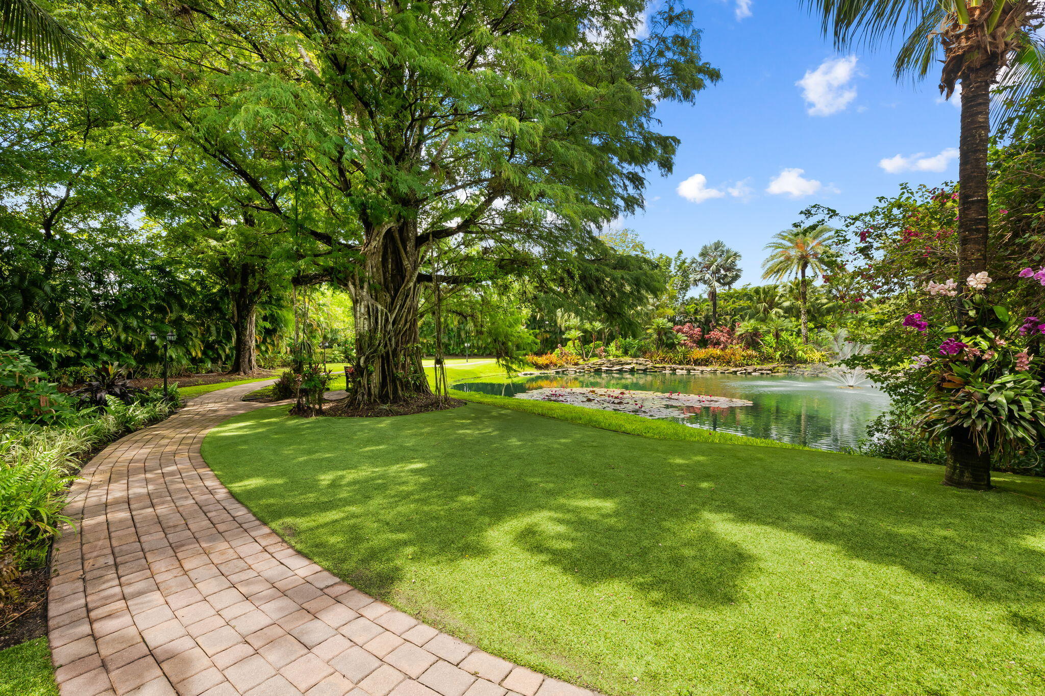 8950 NW 70th Ct, Parkland, FL, 33067, USA, 6 Bedrooms Bedrooms, ,8 BathroomsBathrooms,Residential,Active,8950 NW 70th Ct,B26044709