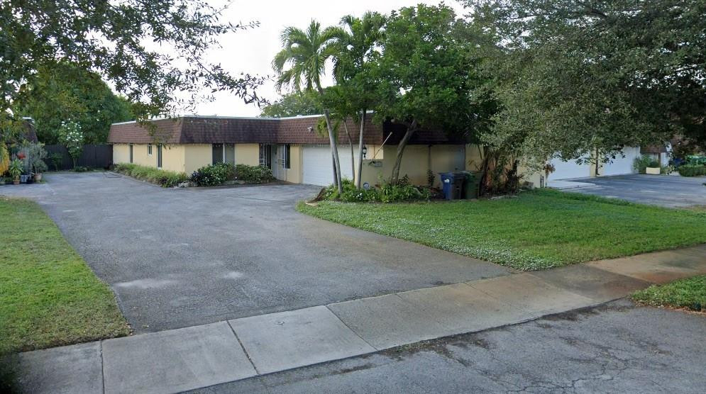 Country Club Miami Fairwa - Residential Lease
