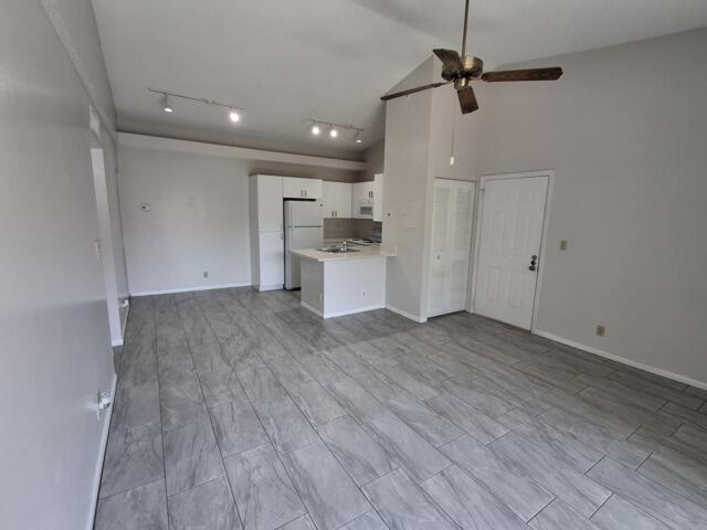 701 Lyons Road 13208