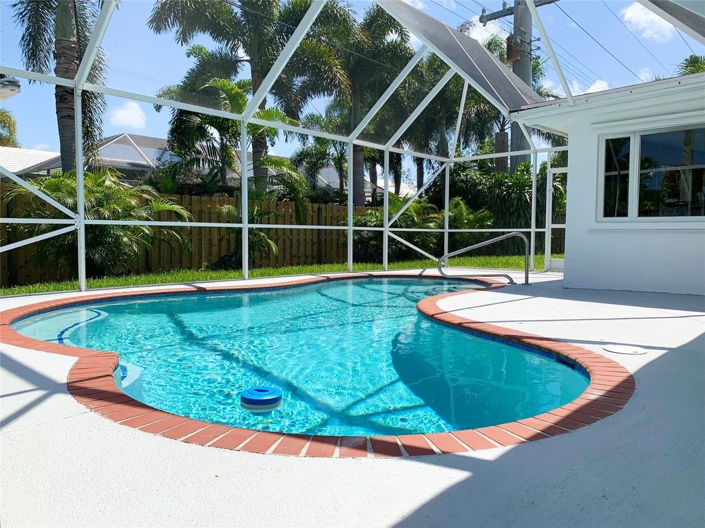 Photo of 764 SW 7th Street, Boca Raton, FL 33486 (MLS # F10508620)