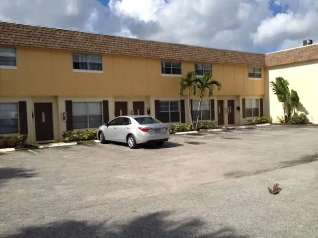 4637 NW 9th Dr Unit 4637  