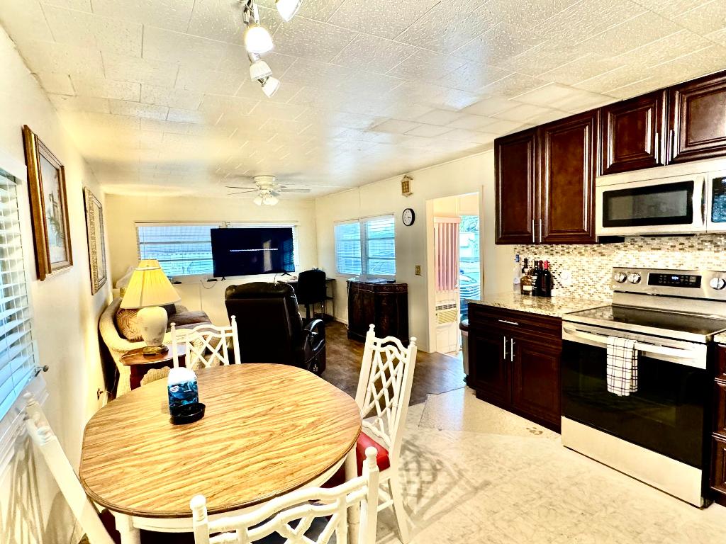 PINE GROVE VILLAGE - Residential