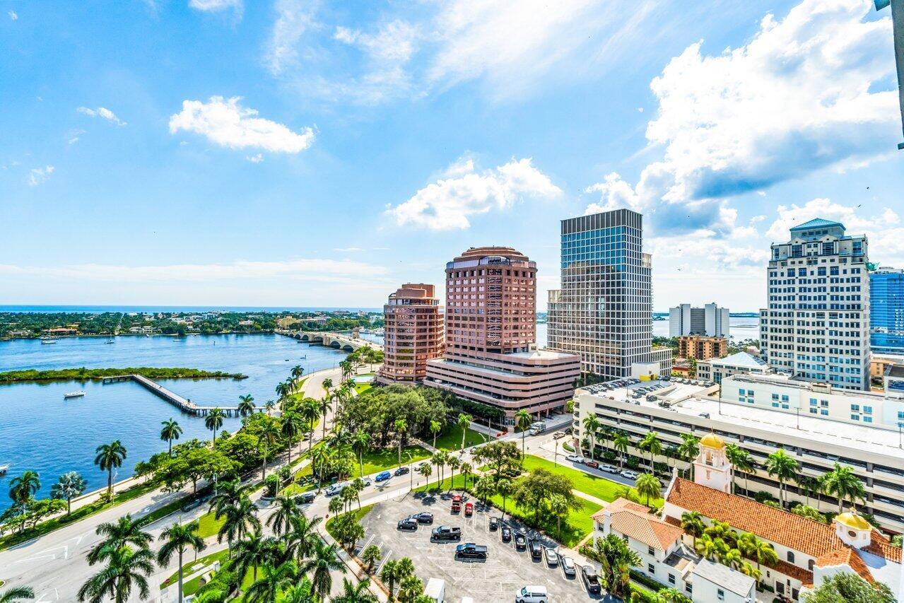529 S Flagler Drive 17g