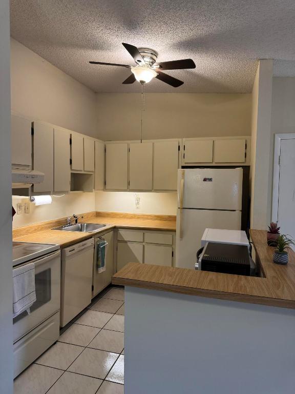 ASHMONT - Residential