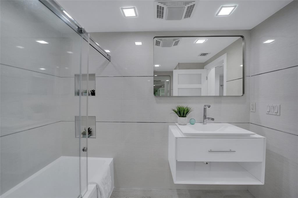 Ocean Riviera - Residential