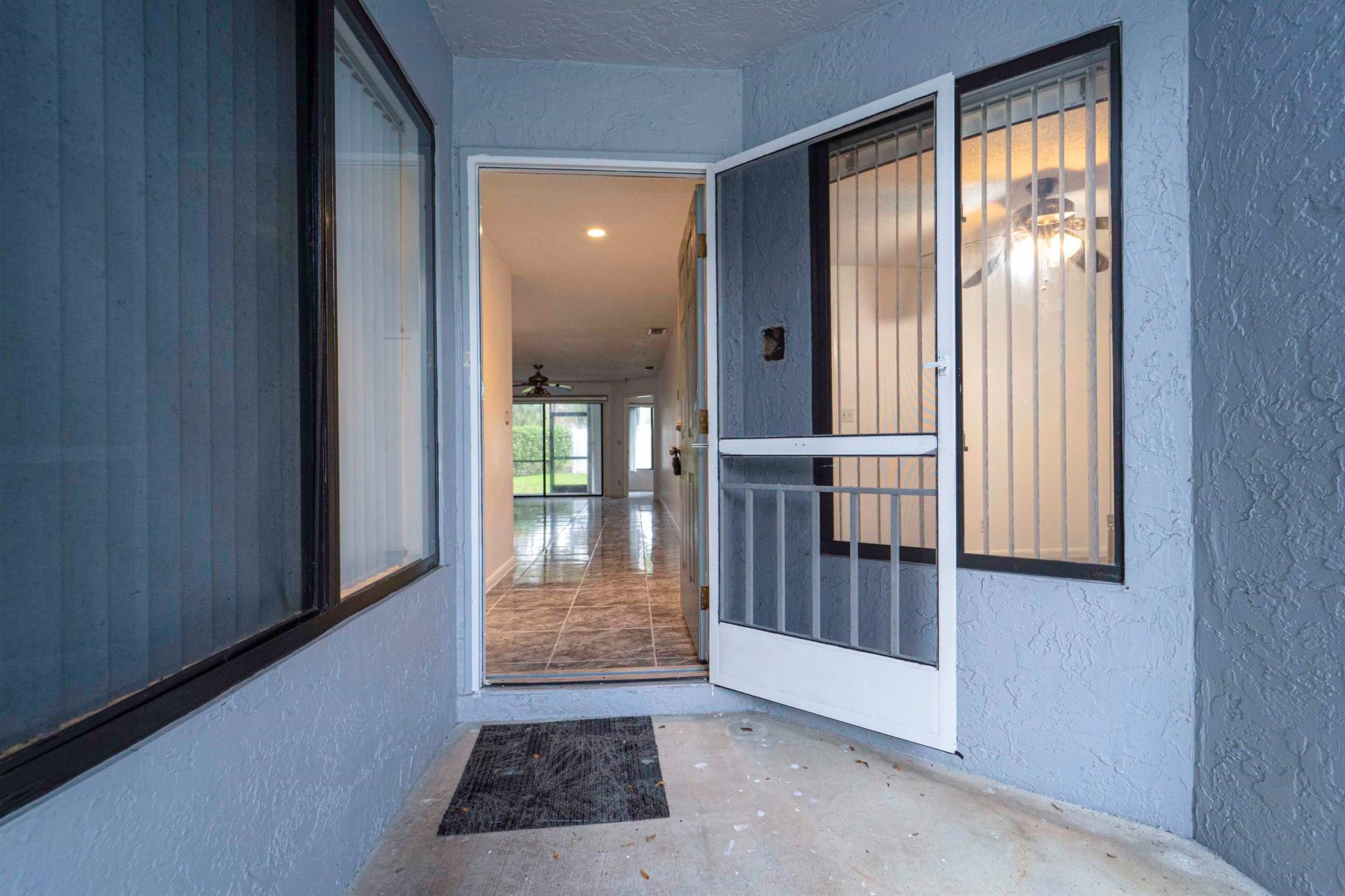 102 Harbour Pointe Way 102