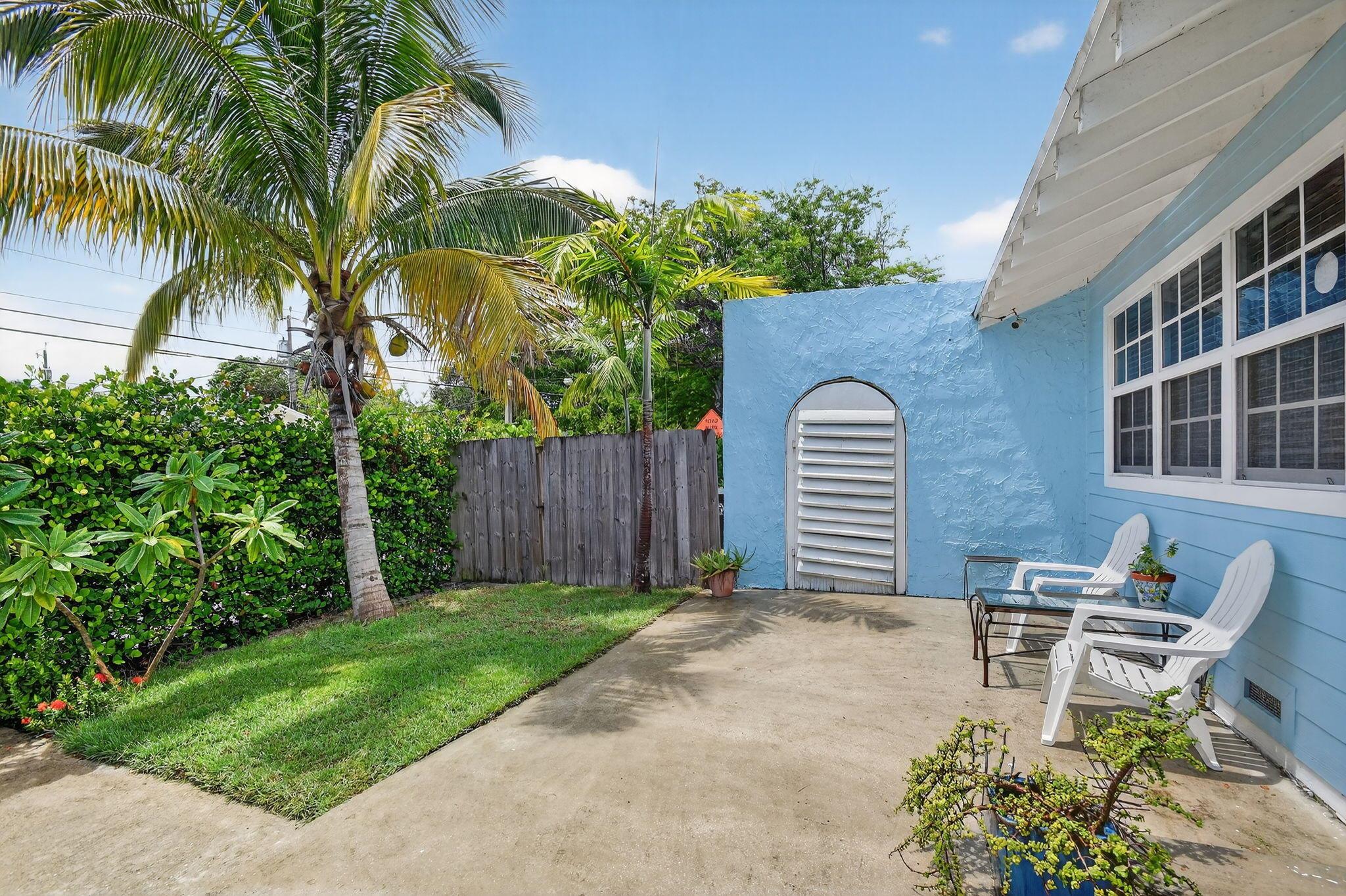 1201 N Ocean Breeze
