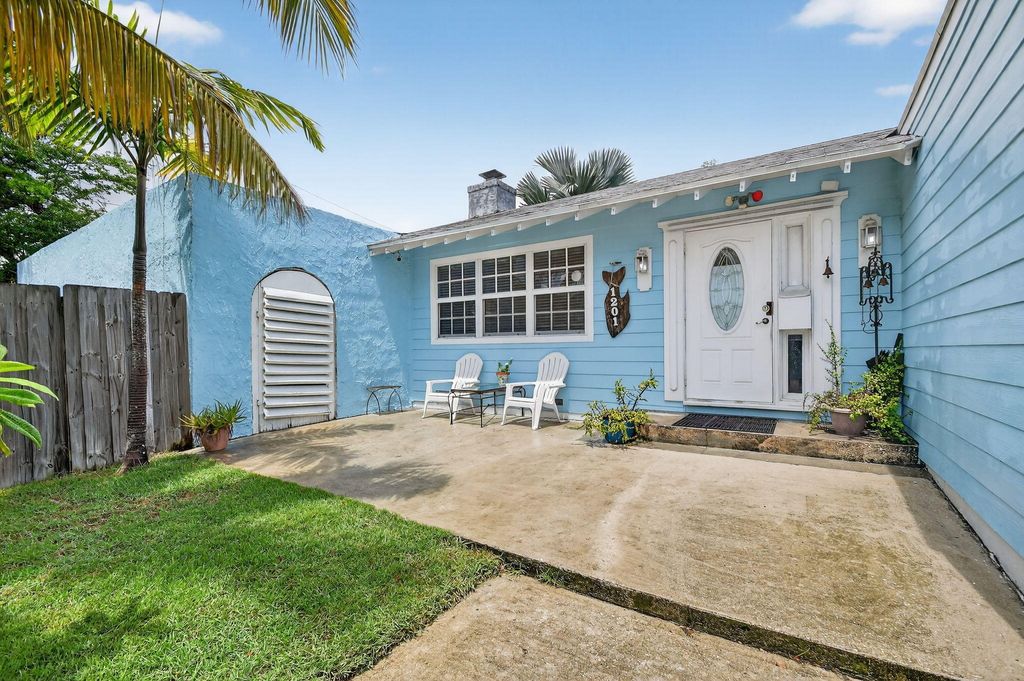 Photo of 1201 N Ocean Breeze, Lake Worth Beach, FL 33460 (MLS # R11121939)