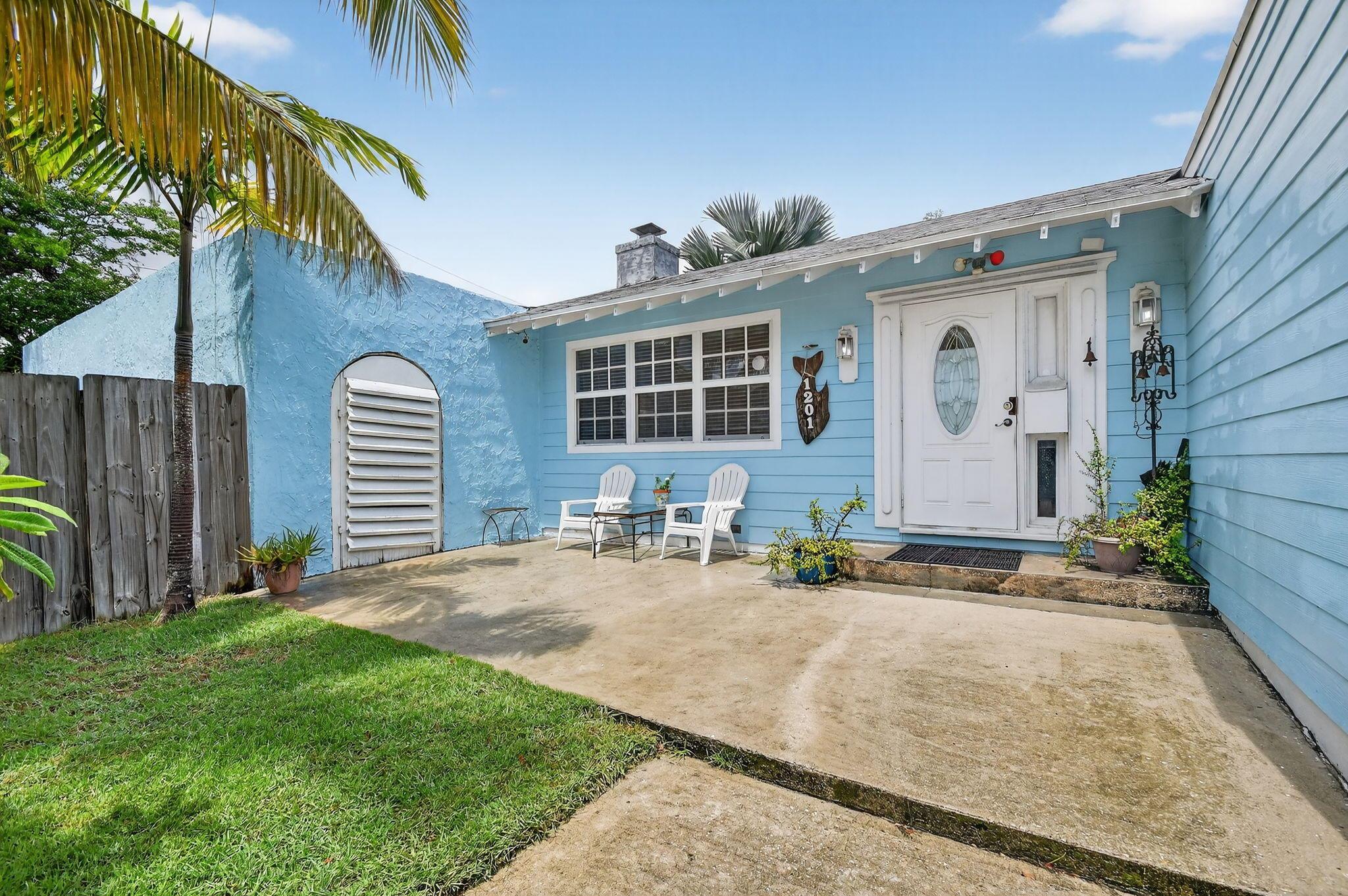 1201 N Ocean Breeze