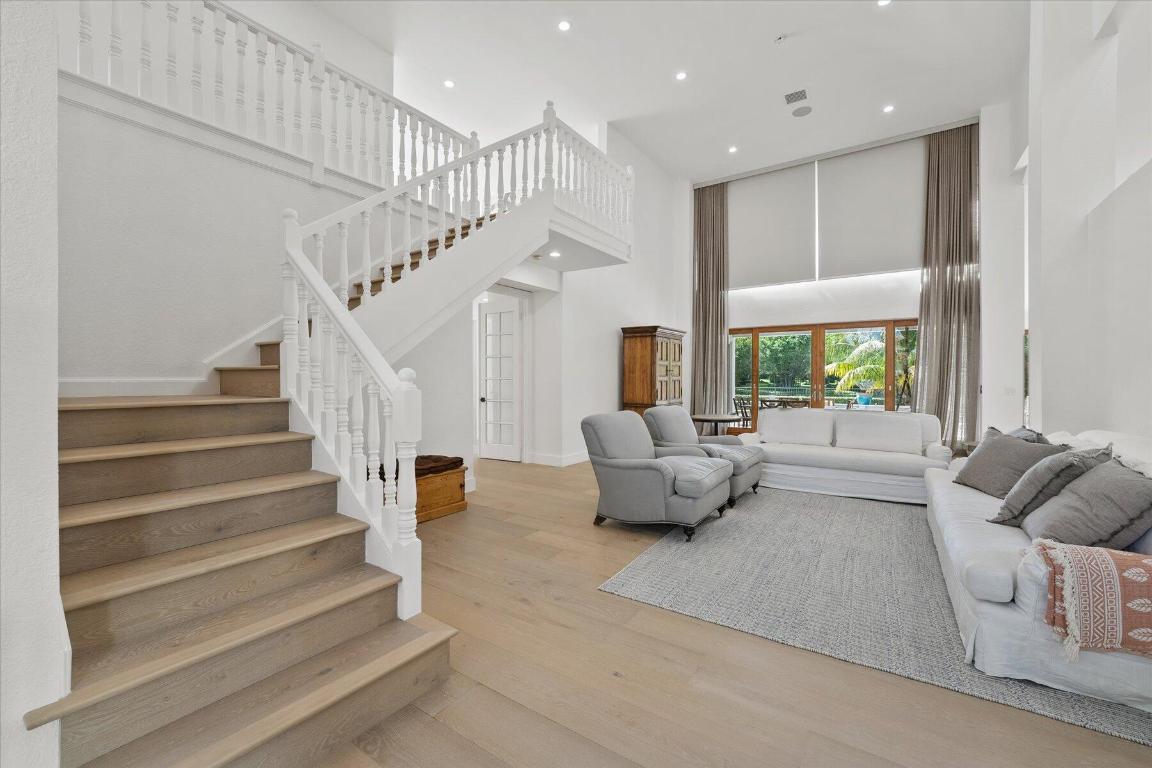 BENT CYPRESS - Residential