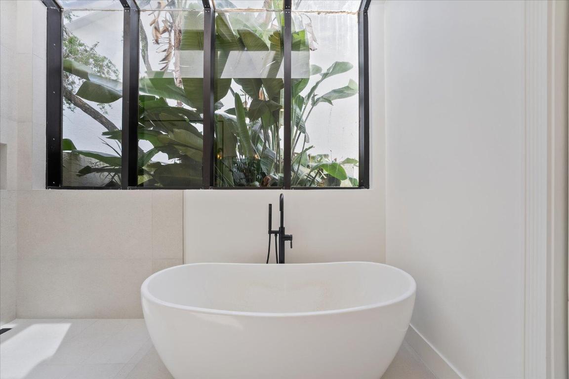 BENT CYPRESS - Residential