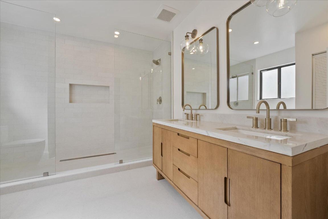 BENT CYPRESS - Residential