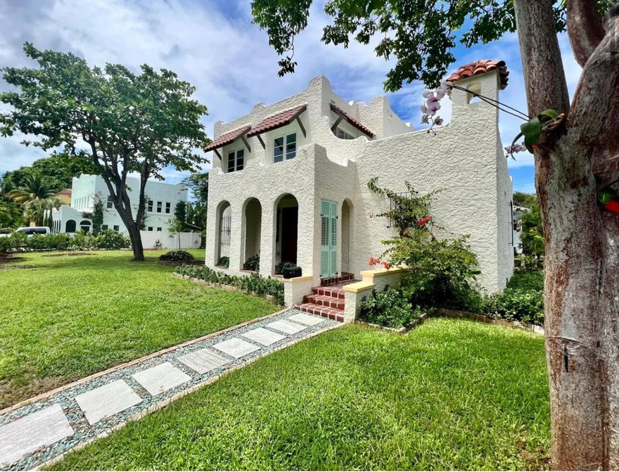 Step into timeless charm in the heart of College Park! This 1926 Mediterranean Revival gem sits on a 1/4-acre corner lot and blends historic character with thoughtful
updates. Featuring 4 spacious bedrooms, 2 full baths, arched doorways, coved ceilings, solid pecky cypress doors, and gleaming oak wood floors. The formal dining room opens to a large backyard through French doors—directly to a brand new saltwater pool, perfect for entertaining. Upgrades include: • New saltwater
heated pool with 7-foot sunshelf • New Roof, Electrical, Plumbing, and AC • Lush grassy yard + butterfly gardens • Unique cupola, chimney, and high ceilings throughout
Historic soul meets modern comfort in one of Lake Worth Beach's most beloved neighborhoods.