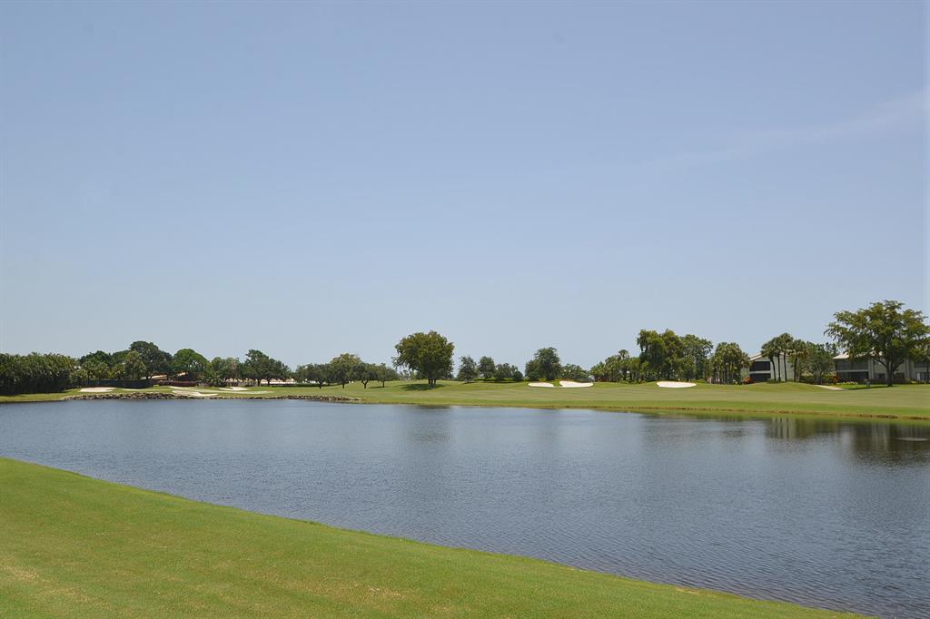 STRATFORD AT HUNTERS RUN CONDO - Residential