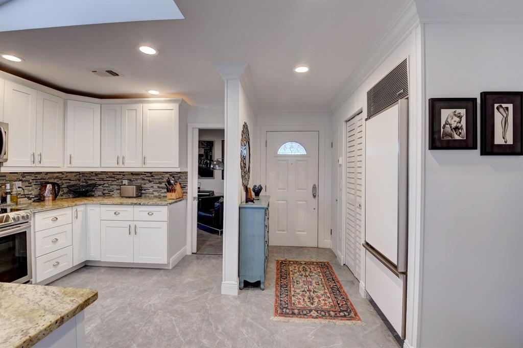 STRATFORD AT HUNTERS RUN CONDO - Residential